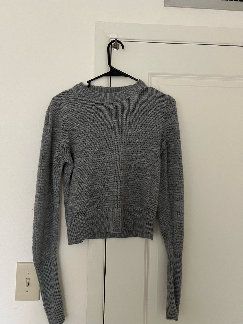 Express Women's Gray Rib-Knit Crewneck Sweater
